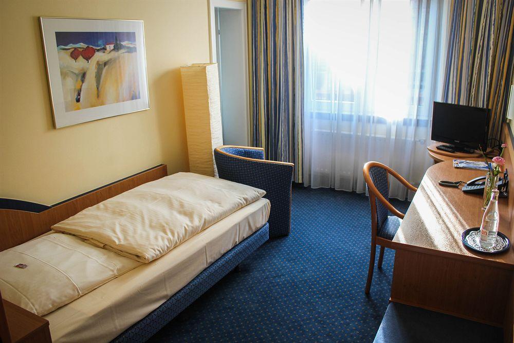 City Hotel Duesseldorf Exterior photo
