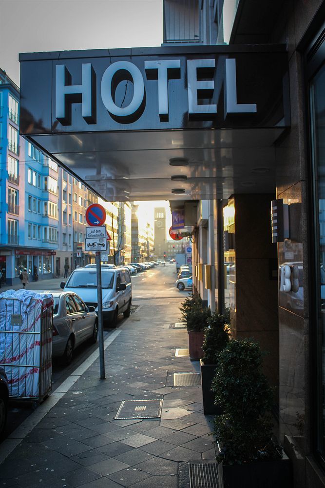City Hotel Duesseldorf Exterior photo