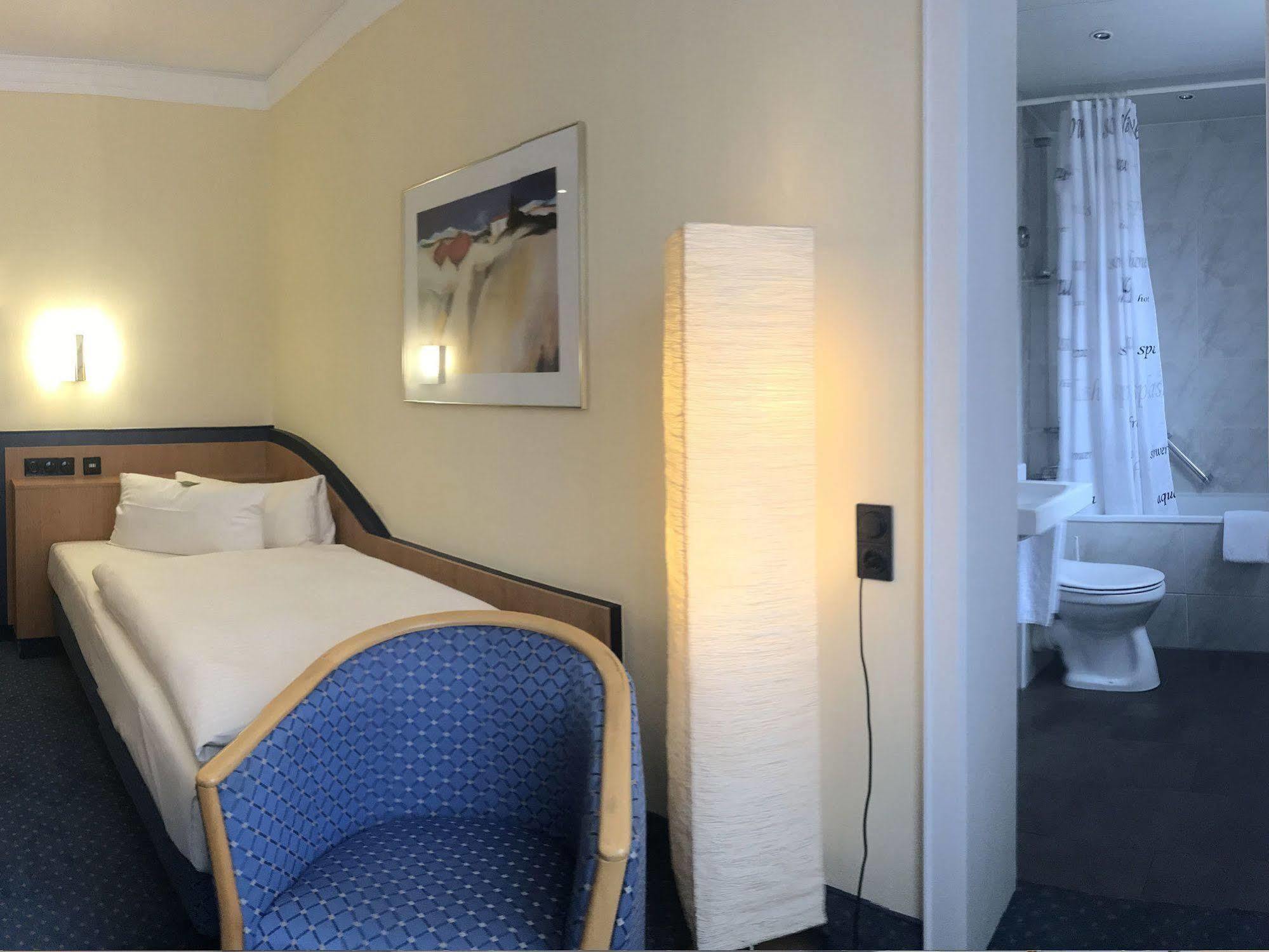 City Hotel Duesseldorf Exterior photo