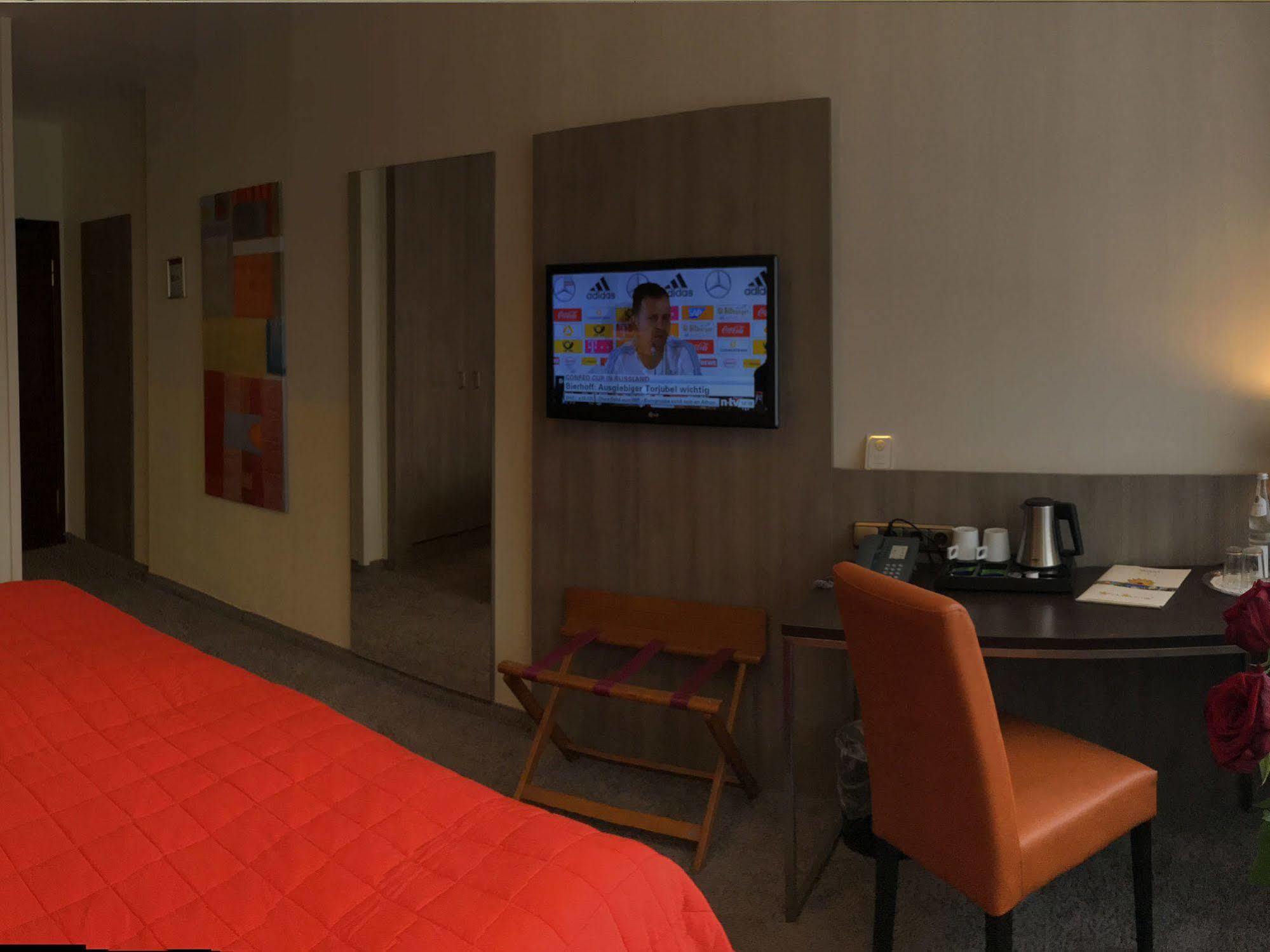 City Hotel Duesseldorf Exterior photo